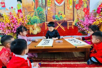 Hoạt động tìm hiểu về ngày Tết Nguyên Đán của các bé lớp 4 tuổi A2